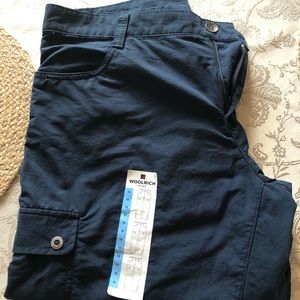 Woolrich ladies capris size 10.